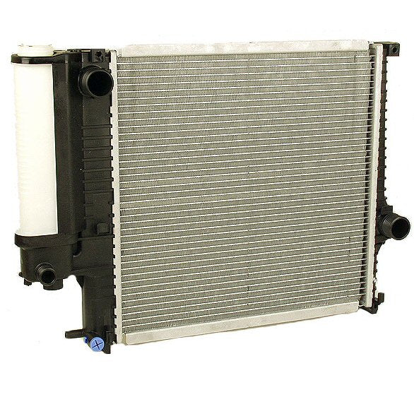 NEW Radiator BMW 318 i ti ic is Z3 E36 318i 318ti 318iC