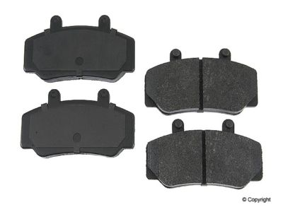 Front Disc Brake Pads for Volvo 740 760 780 TURBO 85-90