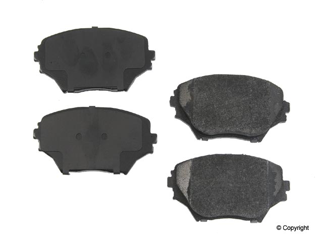 Front Disc Brake Pads for Toyota RAV4 01-05